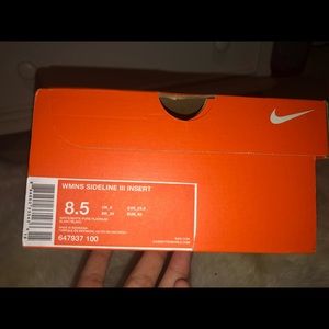 Women’s sideline 111 inserts